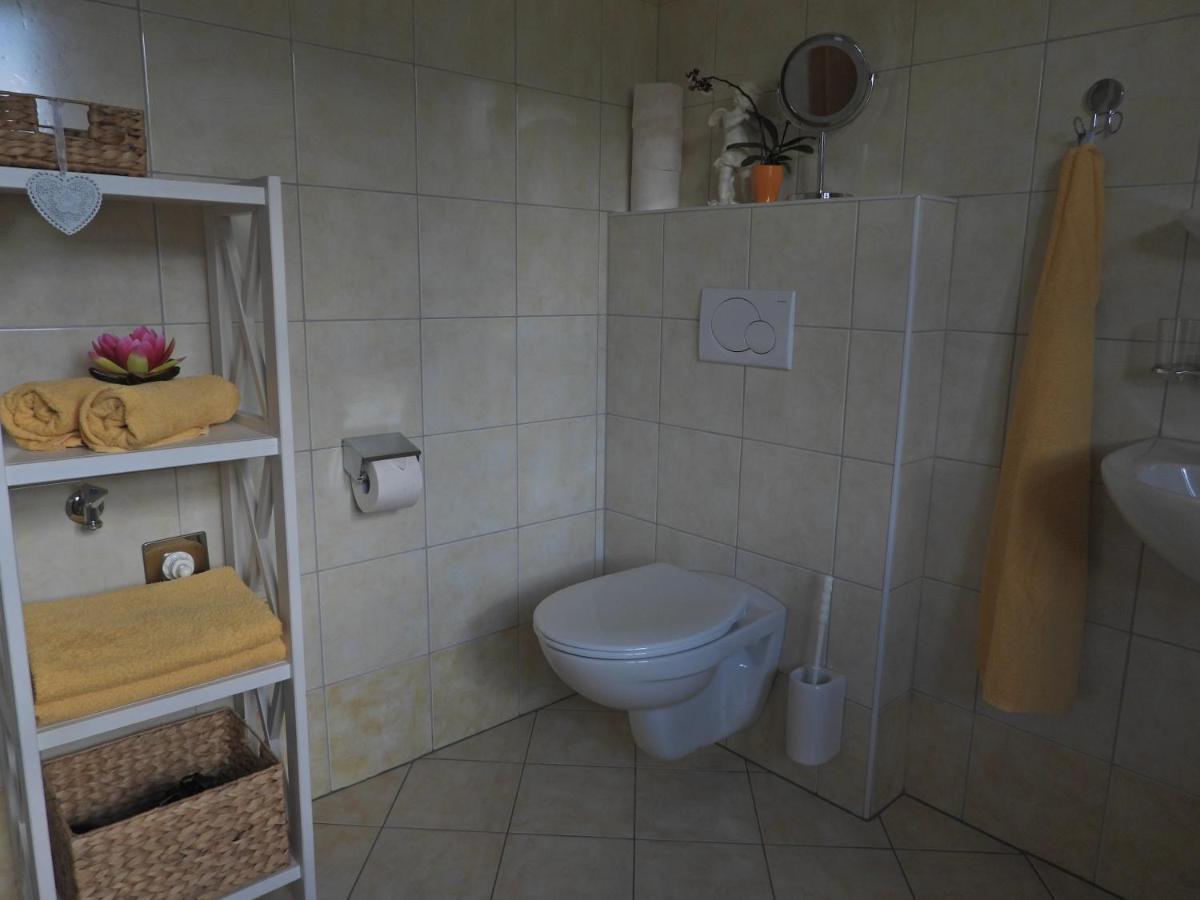 Bio-Bauernhof Einberghof Apartment Pfarrwerfen Bagian luar foto