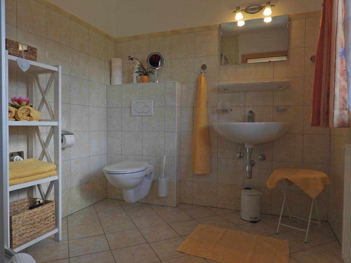 Bio-Bauernhof Einberghof Apartment Pfarrwerfen Bagian luar foto