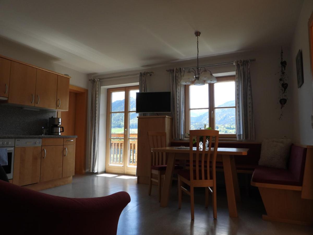Bio-Bauernhof Einberghof Apartment Pfarrwerfen Bagian luar foto